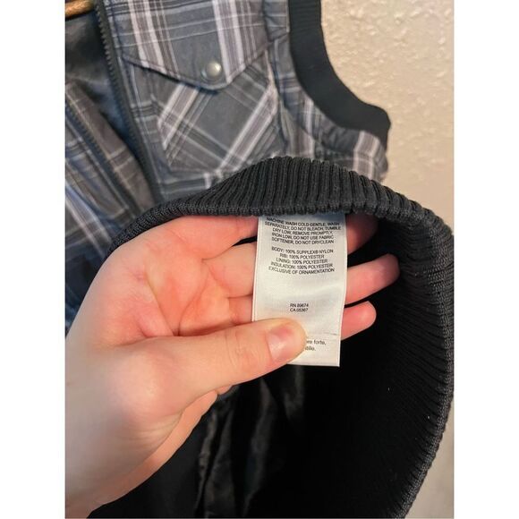 Mountain Hardwear Vest Women's Small Plaid Gray Black Gorpcore Outdoors - Picture 6 of 7